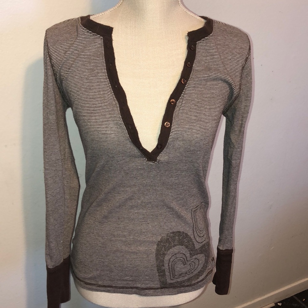 Long sleeve shirt with open front